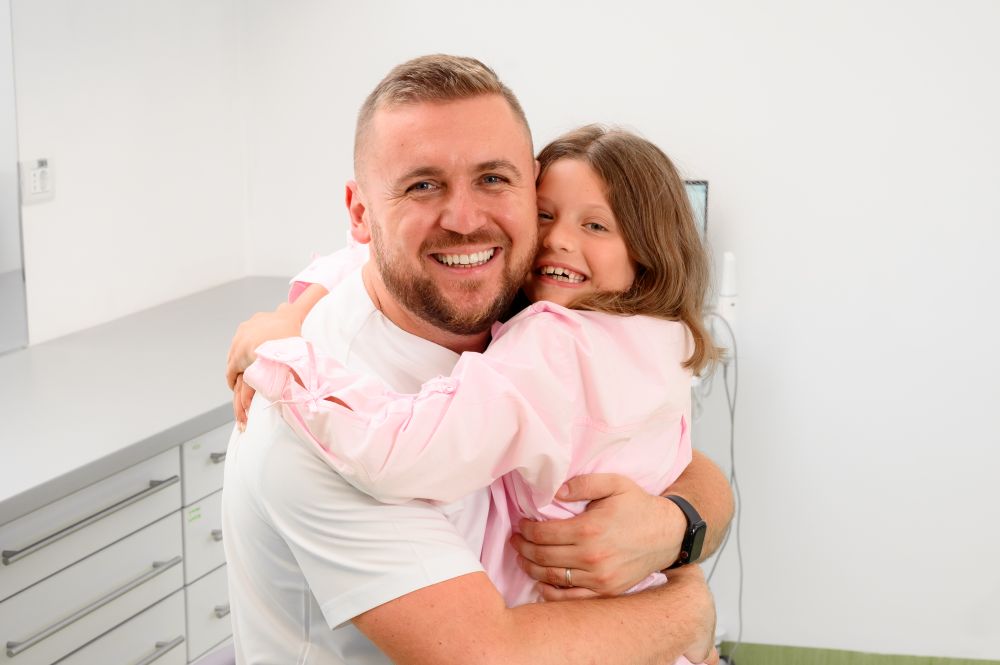 stomatologie Sighetu Marmatiei dentist, implant dentar Sighet, dinti ficsi Sighet